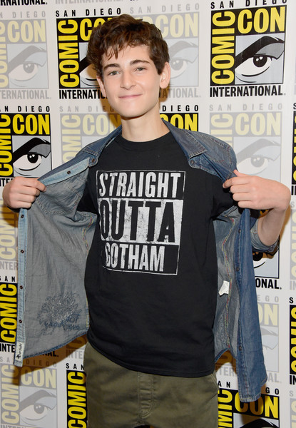 David Mazouz gotham season 4 dark knight news