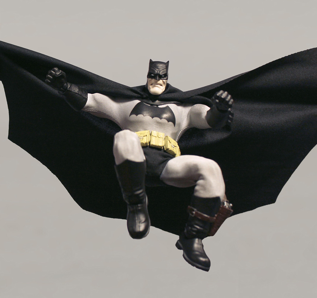 Mezco Announces 1:12 Dark Knight Returns Batman Figure