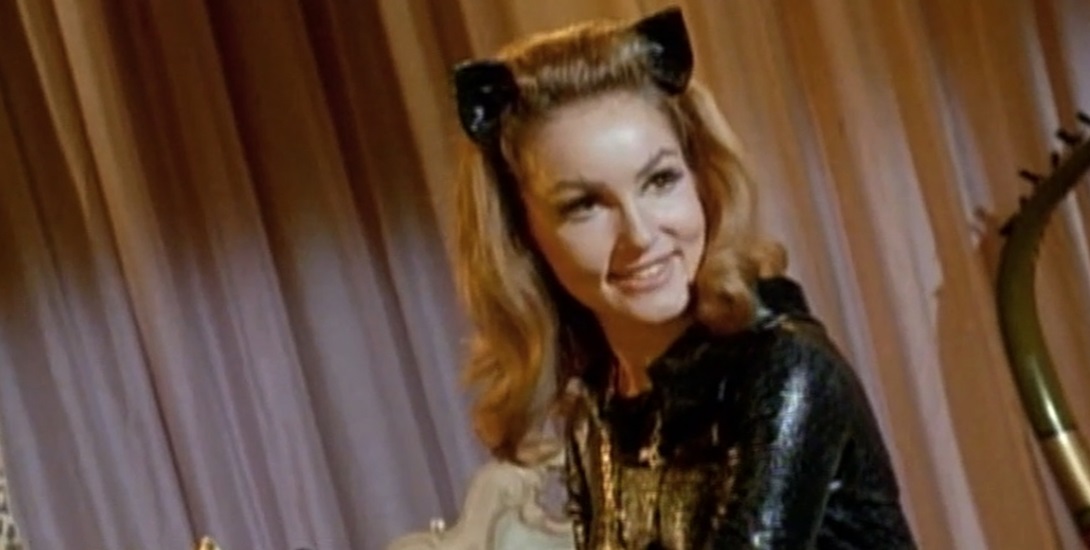 1966 Batman' TV Show Premium Collection Catwoman Statue - Dark Knight News