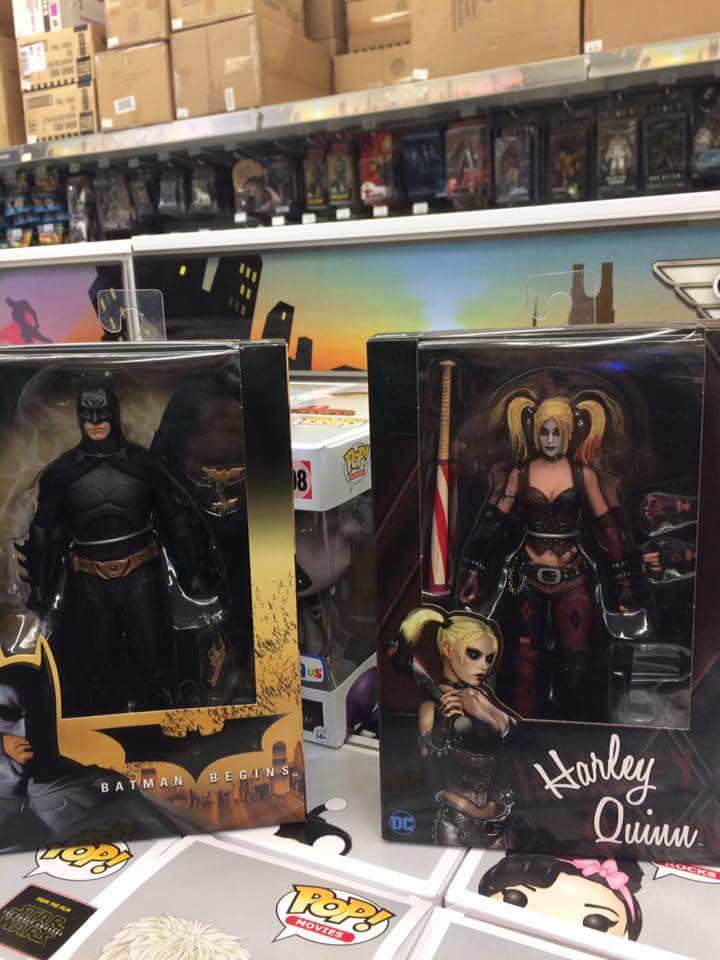 neca-7-inch-batman-begins-and-harley-quinn