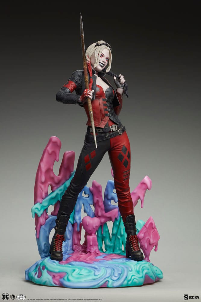 Harley Quinn Premium Format Figure by Sideshow