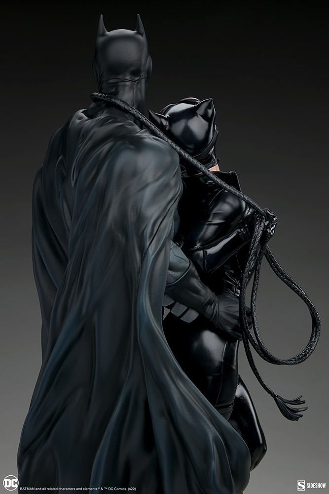Sideshow Collectibles Releases Batman And Catwoman Diorama - Dark Knight  News