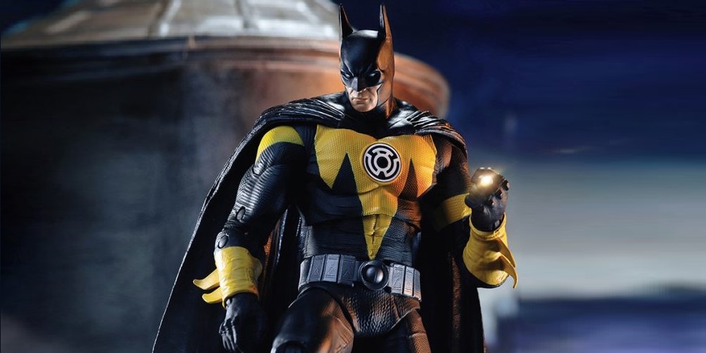batman with yellow lantern ring