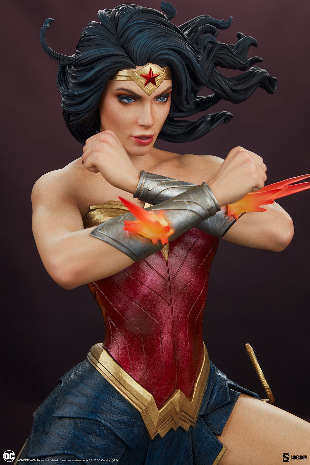 New Photos of the Wonder Woman Statue from Sideshow's Animated Series  Collection